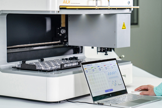 완전 자동 배양 매체 준비 로봇